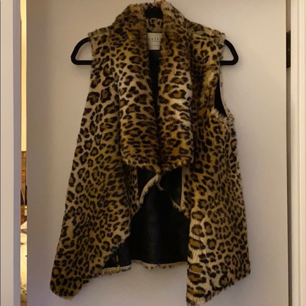 Velvet Brand Faux Leopard Fur Vest | M
